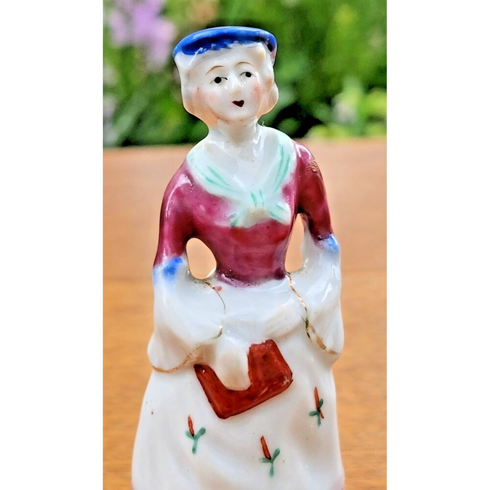 Vtg‎ Japan Glazed Porcelain Victorian Lady Figurine Colonial Woman Statue 4” - Picture 3 of 7